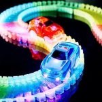 MAGIČNA STAZA – svetleći trkački set