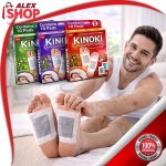 Kinoki PRO detox flasteri za stopala – muškarac koristi detoks flastere tokom noći